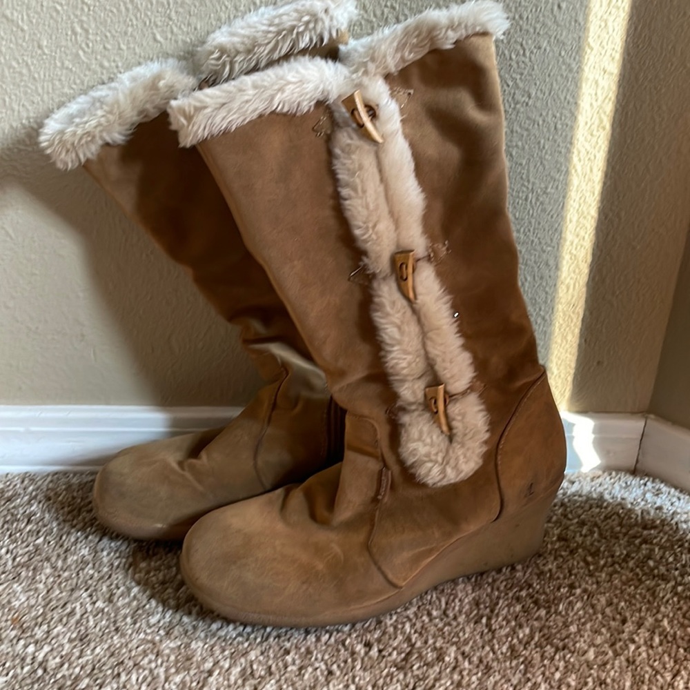 Brown boots